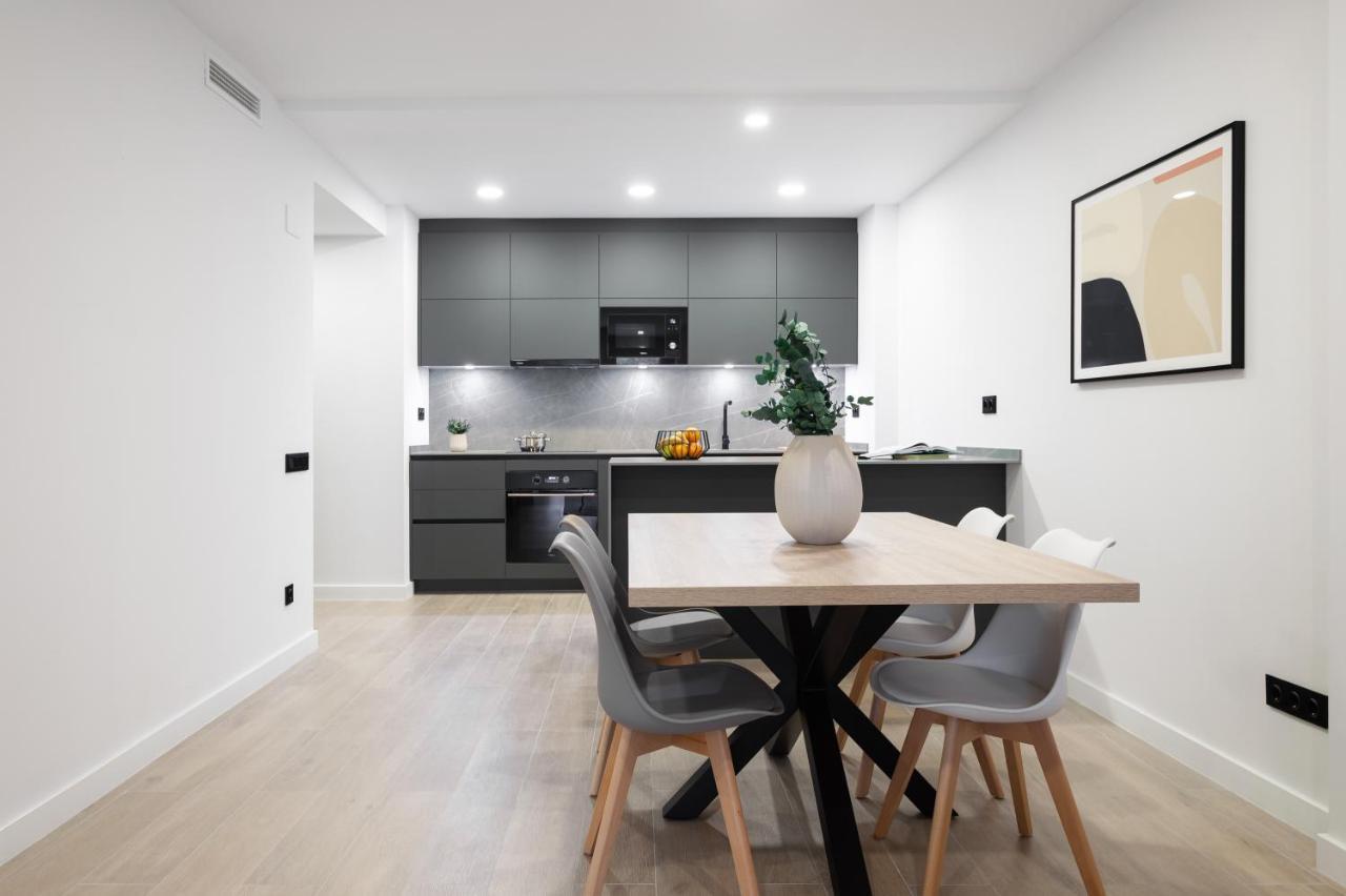 ברצלונה Apartsnoubcn Equador Les Corts מראה חיצוני תמונה